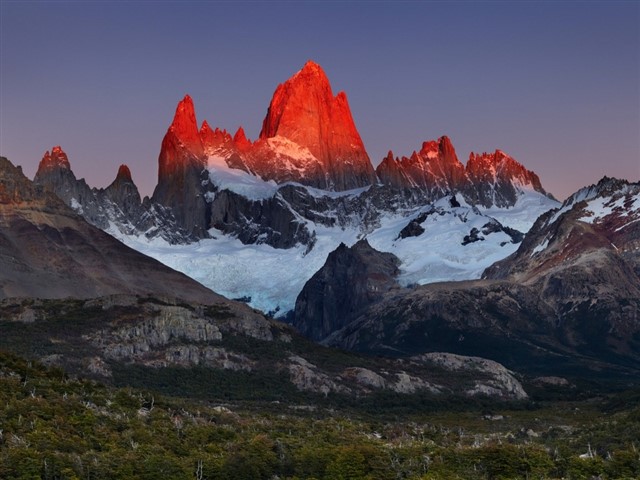 Undoubtedly, this is a special mount from every point of view. Its height, its origin, its texture and its silhouette make it stand out from the rest. This is the way even the best climbers in the world see it. Reaching 3,405 meters of height, Mount Fitz Roy appears as one of the hardest mountains to climb in the whole world. It stands at Los Glaciares National Park and is one of the markers of the Chilean border.The ancient dwellers used to call this mountain 