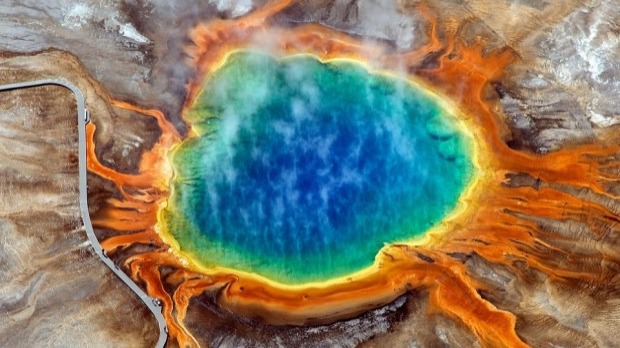 Yellowstone was established in 1872 as America’s first national park – an idea that spread worldwide – to protect the majority of the earth’s geysers, as well as other thermal wonders that make up an otherworldly landscape composed of steam, bubble, and boiling mud. Besides thermal features, Yellowstone’s vast wilderness includes mountain ranges, lakes, waterfalls and the Grand Canyon of the Yellowstone. Grand Teton National Park, located just south of Yellowstone, offers even more amazing scenery. The main reason of most tourists for visiting Yellowstone is to observe the amazing wildlife: grizzly and black bear, bison, bighorn sheep, elk and moose roam the plans and valleys.