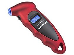 Knowing your exact tire pressure never got easier. The TEKTON 5941 Digital Tire Gauge is your best bet if you’re looking to take the guesswork out of reading. It only takes a push of the button to turn this little guy on — from there; you can get the super accurate measurement you’ve always wanted. You’ll also be glad to know that the device comes with LED, making it a great pick for late-night drivers. Its ergonomic, non-slip texture is also a big plus!